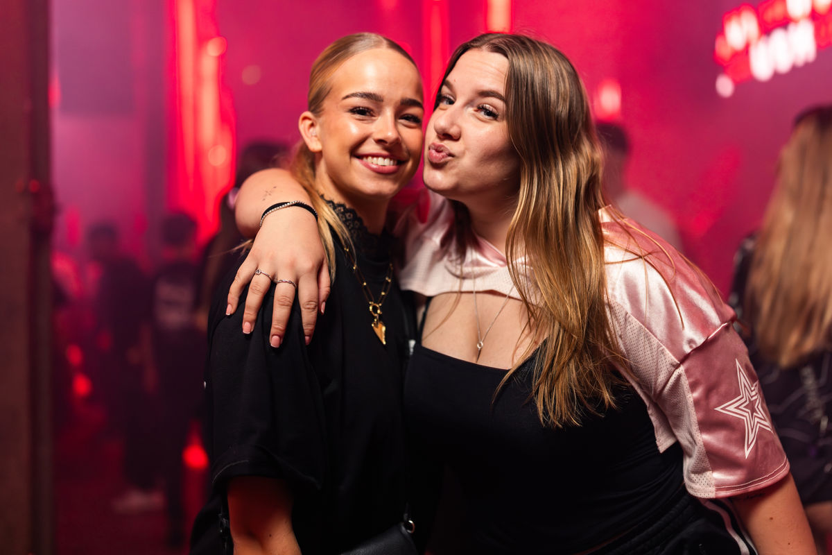 Loading... just a sec